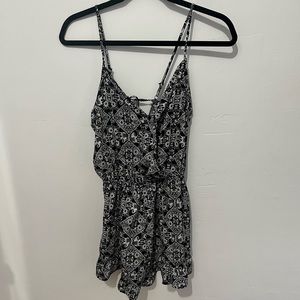 Love Tree Black and White Romper Elephant Printed Romper